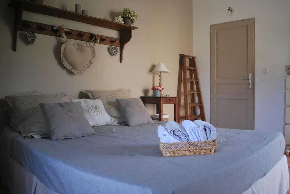 Le Cabanon Tendance Du Luberon Mérindol Extérieur photo