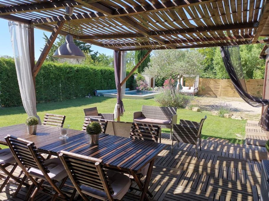 Le Cabanon Tendance Du Luberon Mérindol Extérieur photo